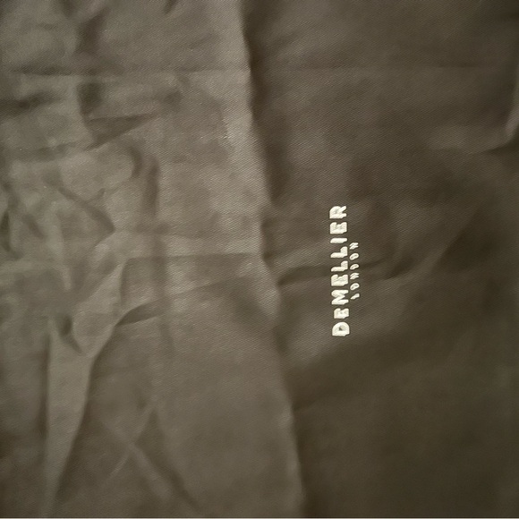 Dustbag - Picture 1 of 5